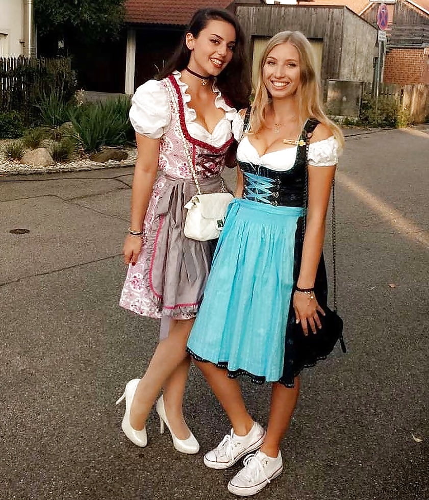 Sexy Dirndl Girls 151 12