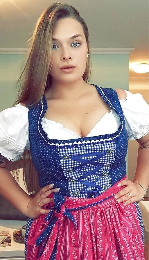 Sexy Dirndl Girls 154 4