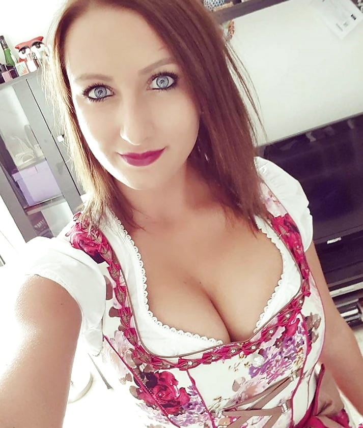 Sexy Dirndl Girls 155 2