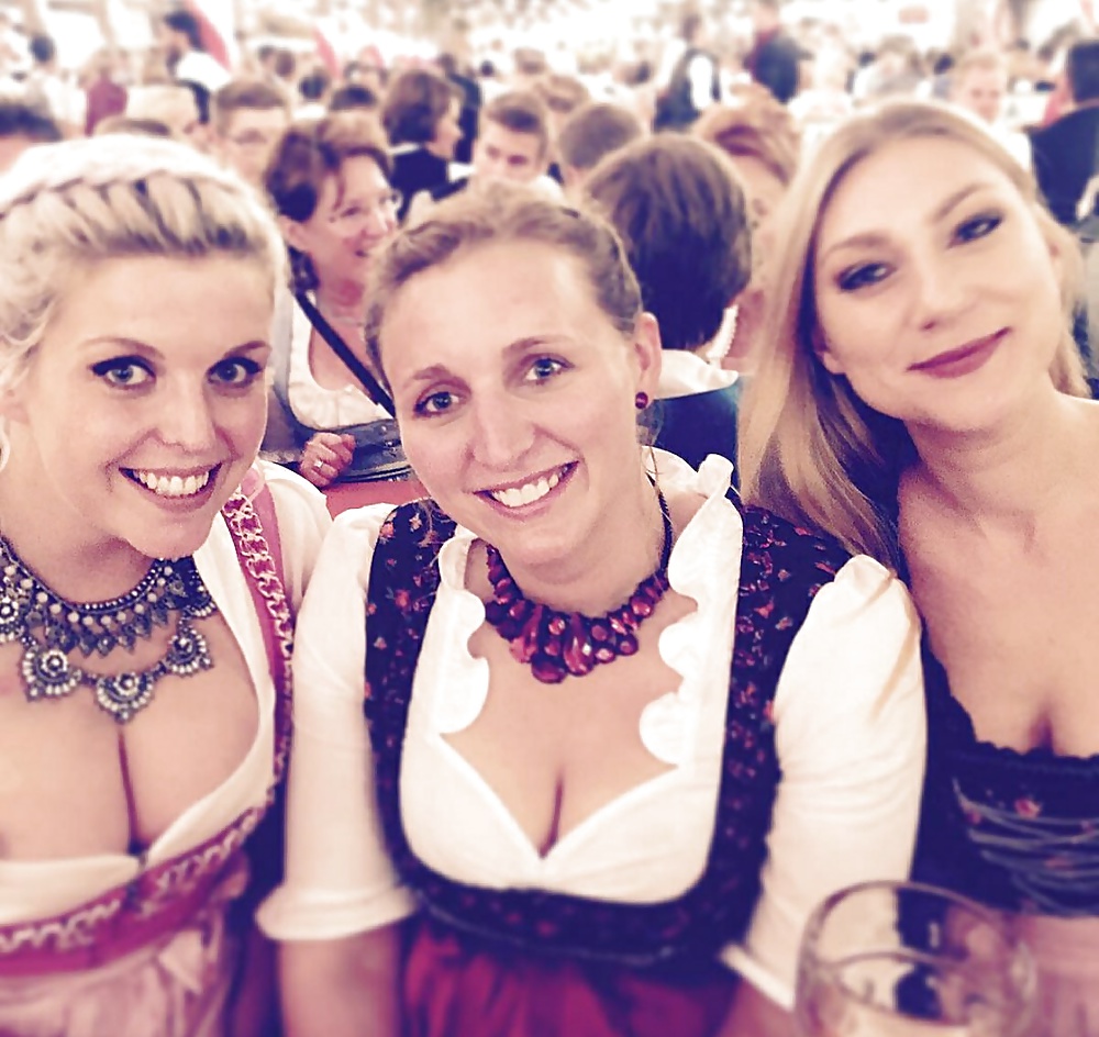 Sexy Dirndl Girls 106 9