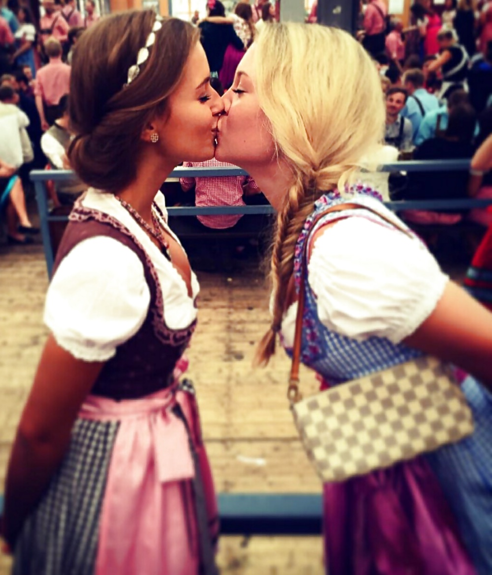 Hot Girls in Dirndl 73 6