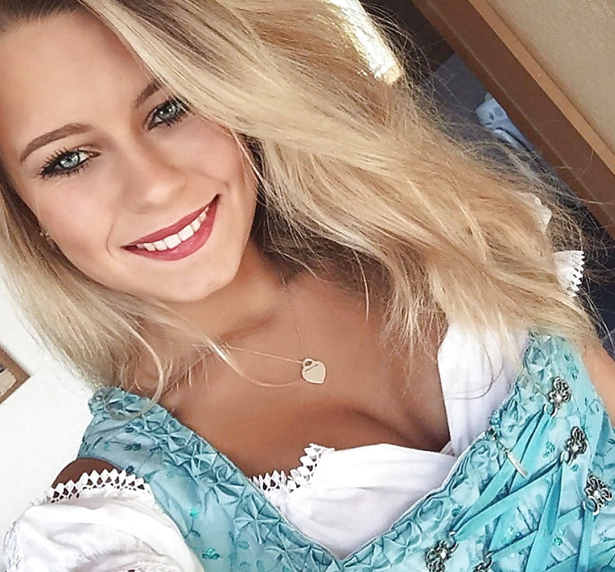 Sexy Dirndl Girls 156 4