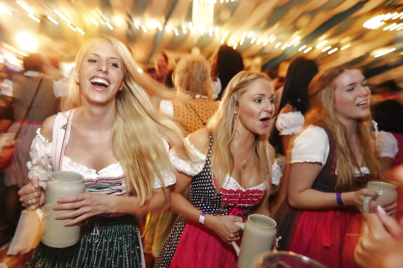 Hot Girls in Dirndl 8 13