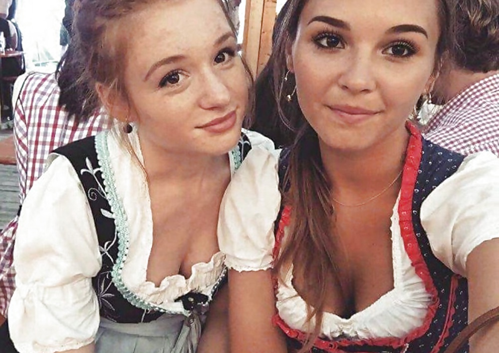 Sexy Dirndl Girls 106 11