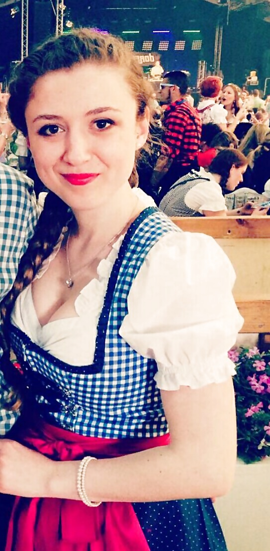 Hot Girls in Dirndl 43 3