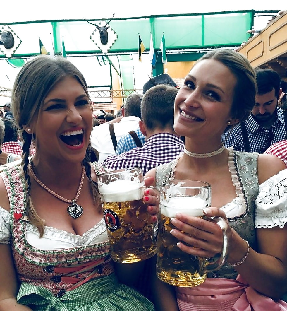 Sexy Dirndl Girls 148 5