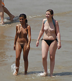 Girls on de beach 29 10