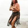Lisa Appleton beach topless oct 2017 13